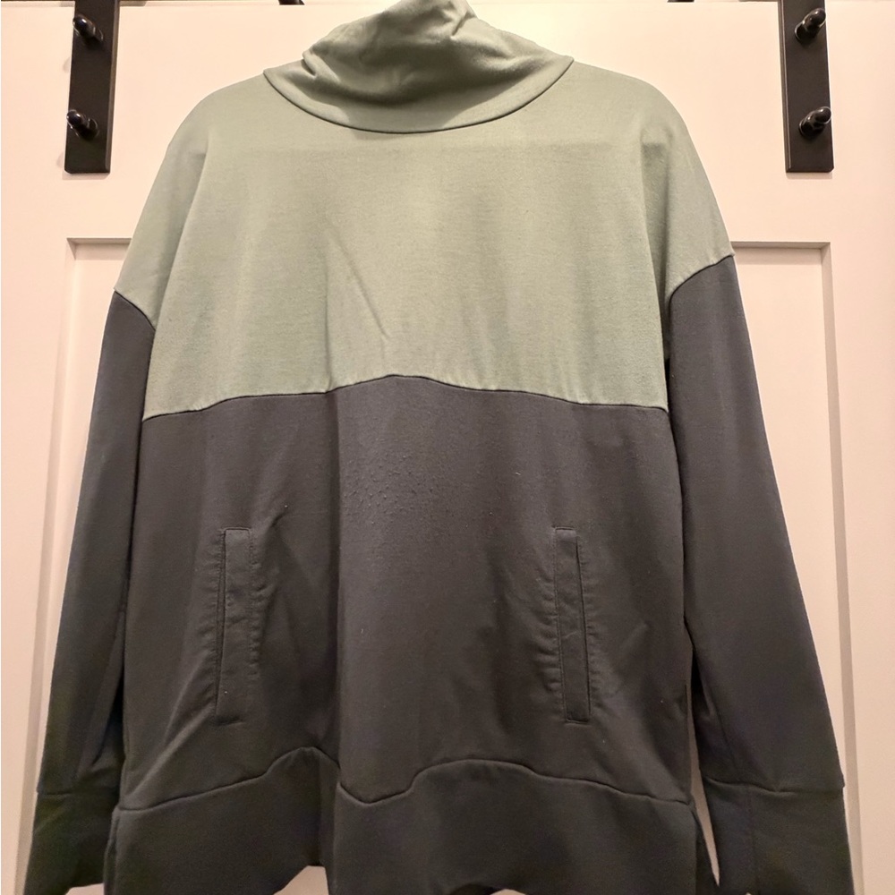 ZELOS Men's Turtleneck Sweater in Green and Gray